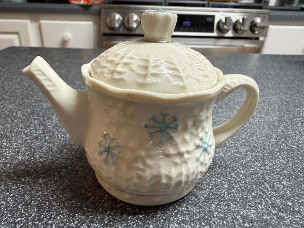 Belleek Ireland Porcelain Snowflake Teapot Blue White Irish China Vintage